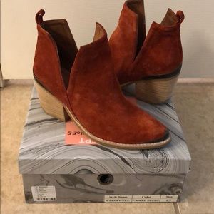 Jeffrey Campbell Hunt The Plains Boot size 6.5
